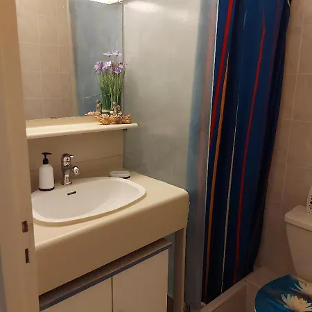 Cap D'agde, Bord De Mer, 50 M De La Roquille, Climatise Et Wifi, Дом отдыха Агд