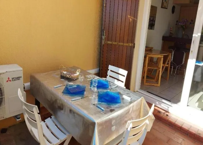 Cap D'agde, Bord De Mer, 50 M De La Roquille, Climatise Et Wifi, *